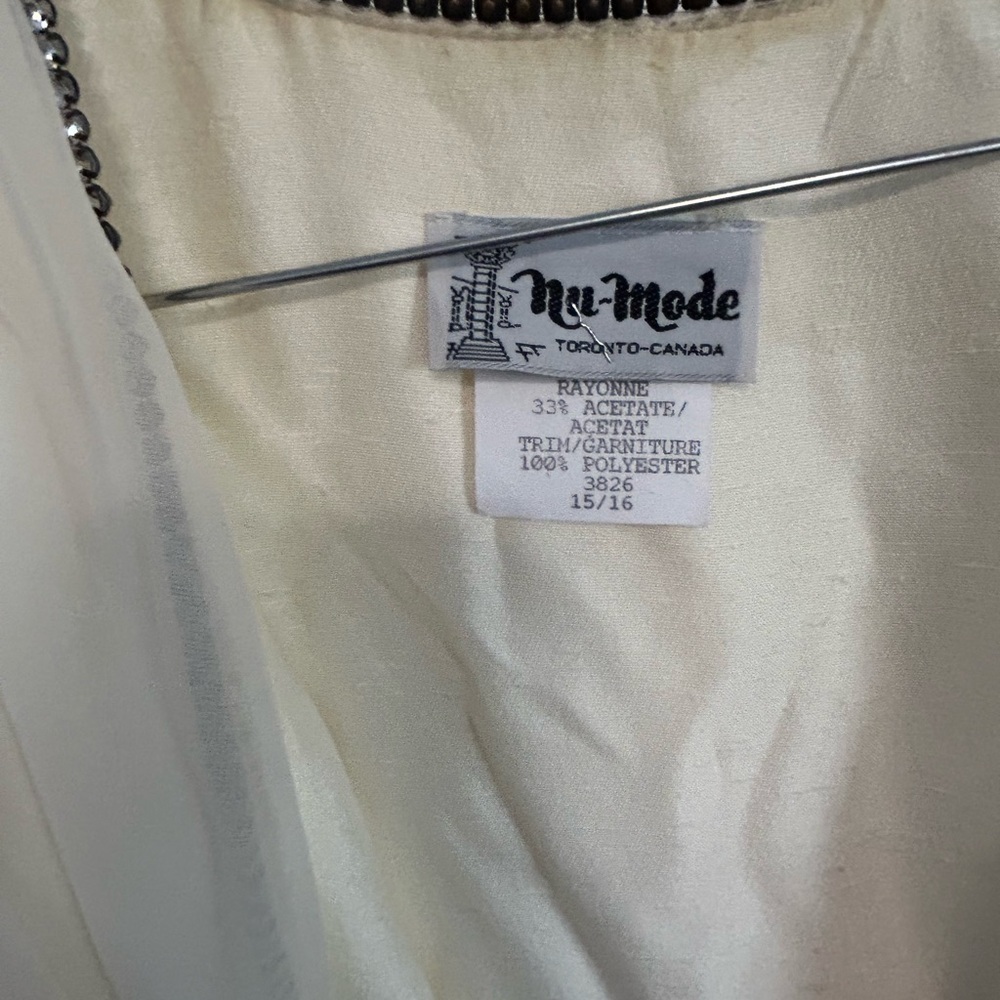 Vintage Elegant Cream Blouse with Rhinestone Trim and Shoulder Pads - Picture 5 of 8
